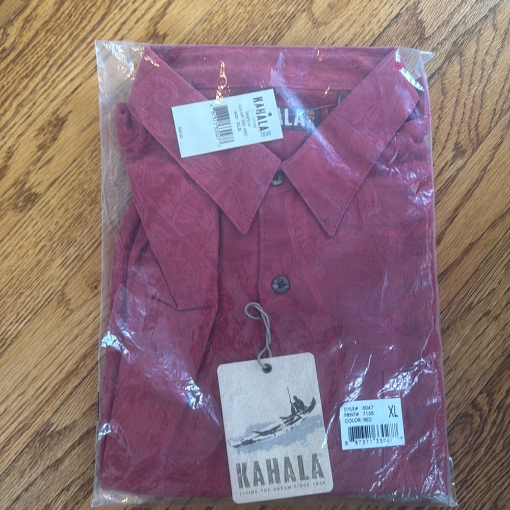 Kahala Hapu'u Short Sleeve Shirt New in Package